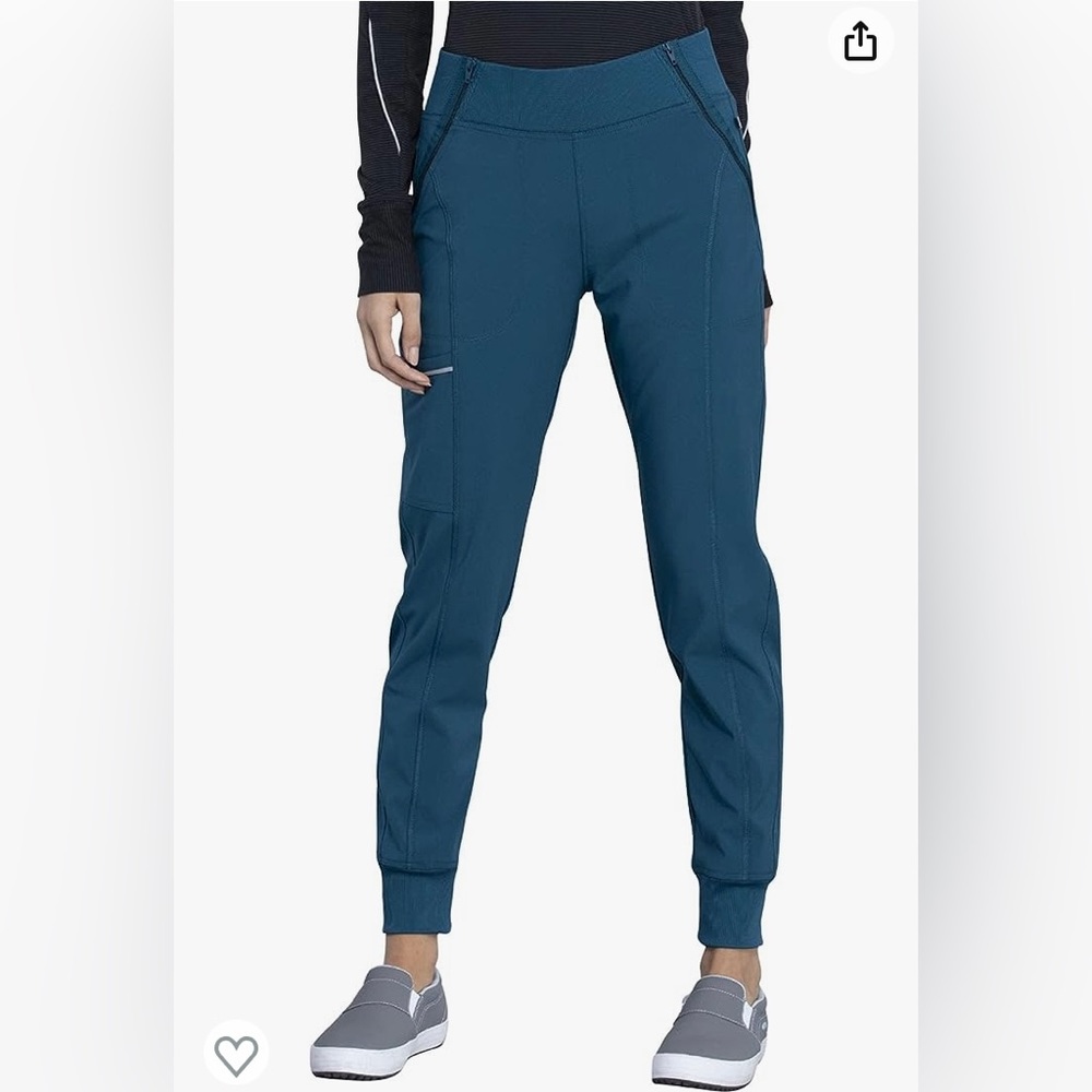 (Petite) Cherokee Infinity jogger scrubs